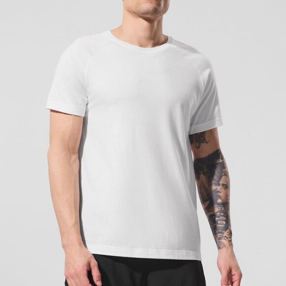 Alo Yoga Triumph Raglan Tee White Short Sleeve Performance T-Shirt Top Size M - Picture 1 of 7